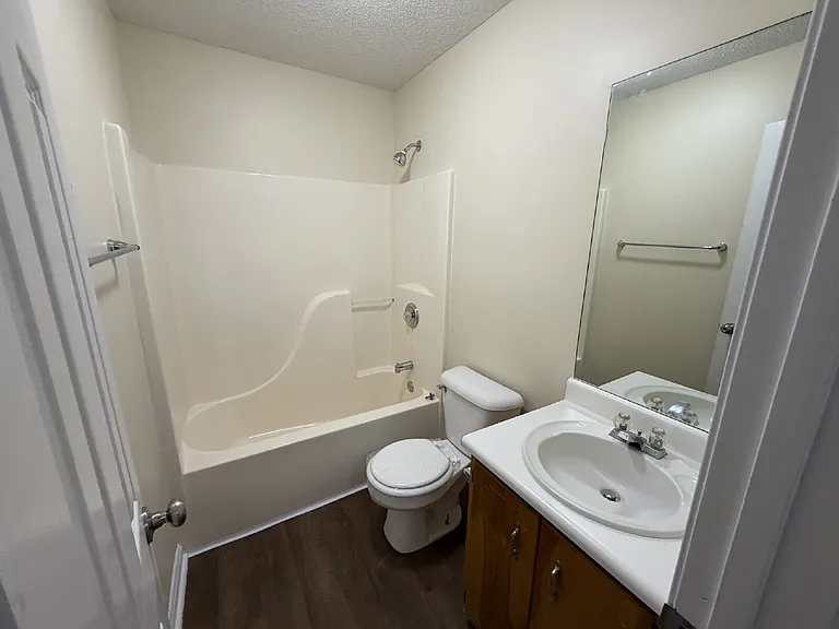 150 NE Jamey Ln — Photo 11