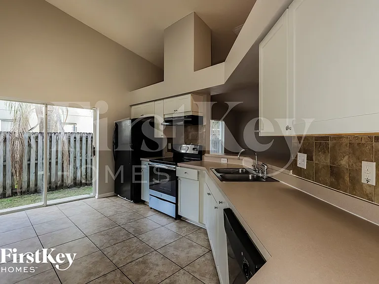 13452 Beechberry Dr — Photo 7