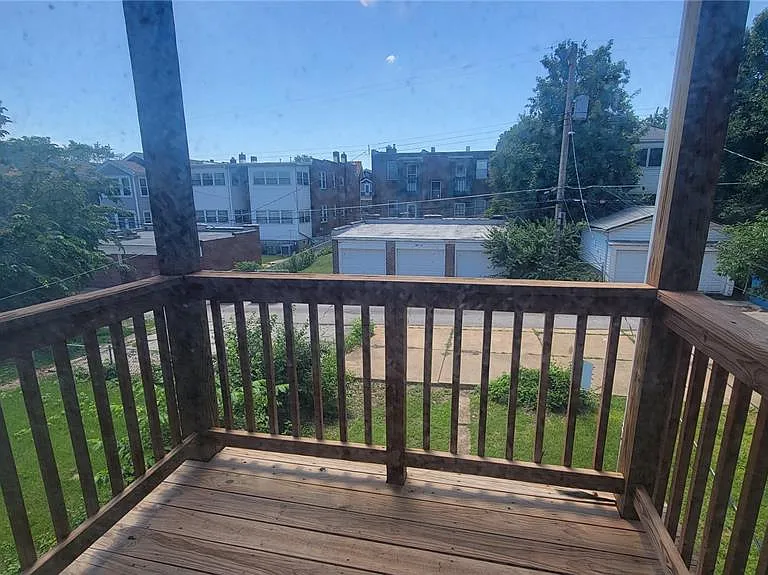 5042 Pernod Ave #2F — Photo 10