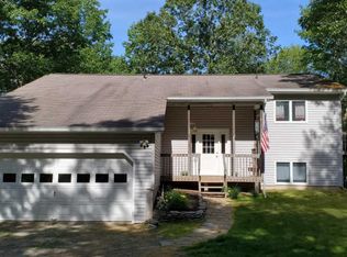 102 Crest Ct, Milford, PA 18337