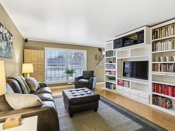 3rd image of 7001 Gladstone Dr