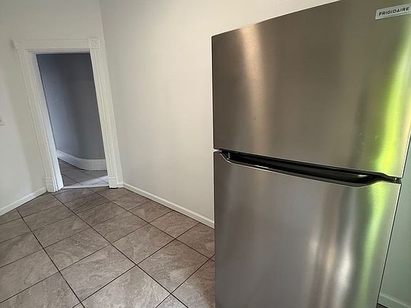 4th image of 9 Lutheran St APT 1