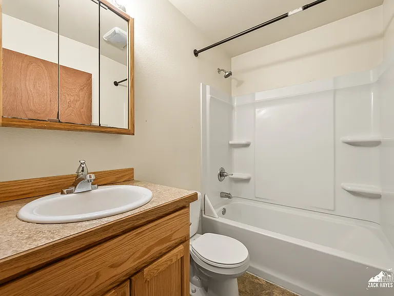 4611 Juneau Street — Photo 12