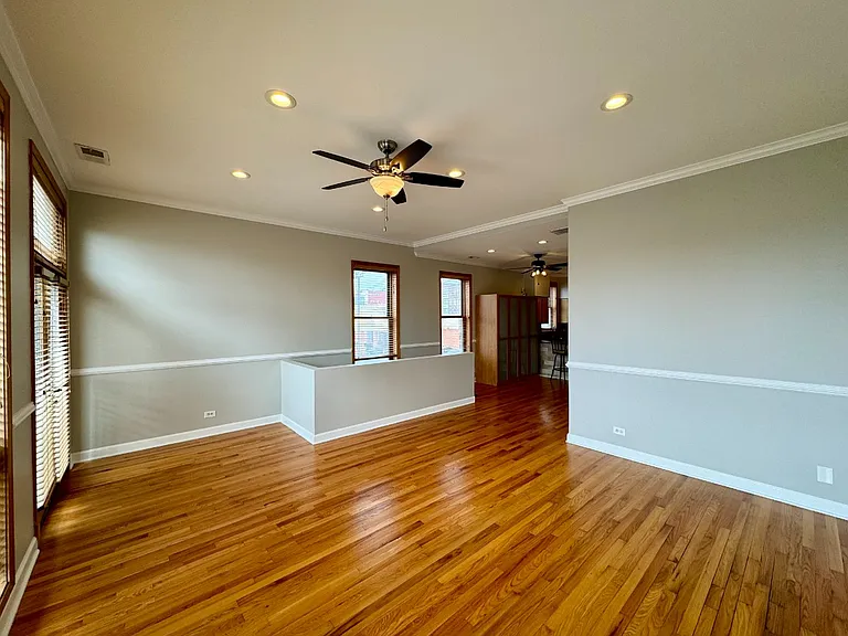 1537 N Fairfield Ave #3 — Photo 5