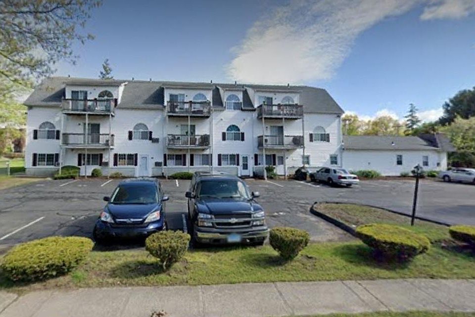 1st image of 10 Agney Ave APT 1C