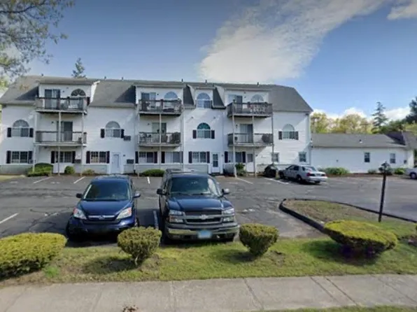 10 Agney Ave APT 1C, Plymouth, CT 06786