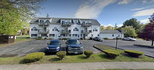 10 Agney Ave #1C Photo 1