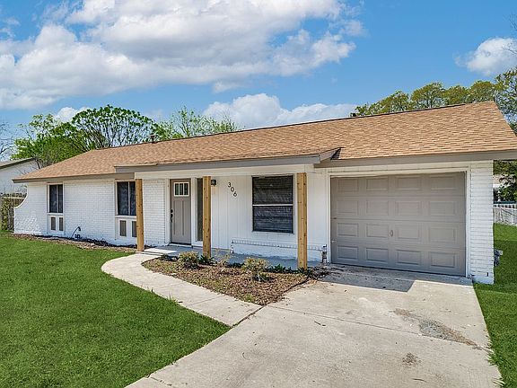 2nd image of 306 Shin Oak Dr