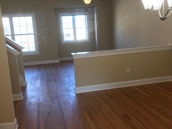 3rd image of 13 Bove Ln