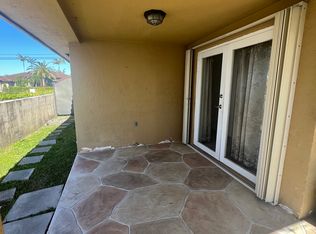 13700 SW 34th St #1, Miami, FL 33175