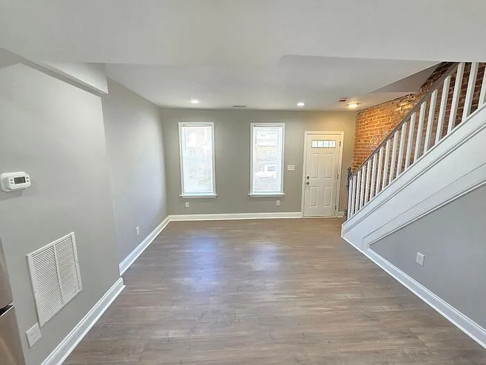 3169 Ravenwood Ave — Photo 10