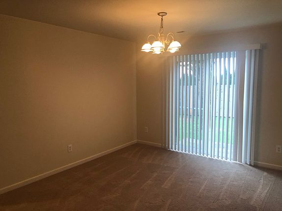 3rd image of 1400 Aspen Ave