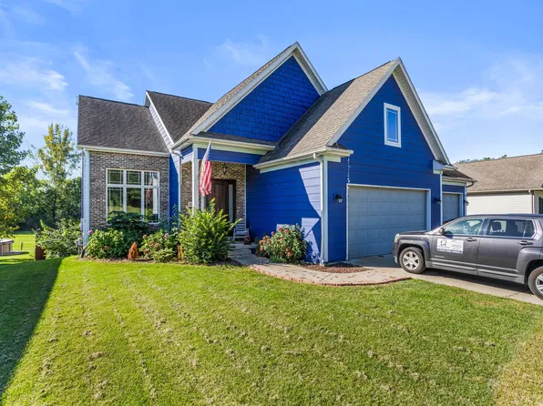 603 E Vorey St, Heyworth, IL 61745