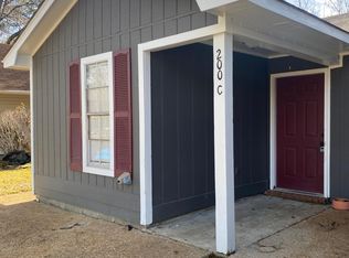 200 Eager St #C, Clinton, MS 39056