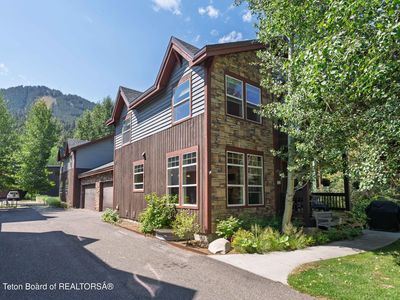 512 E Kelly Ave, Jackson, WY, 83001