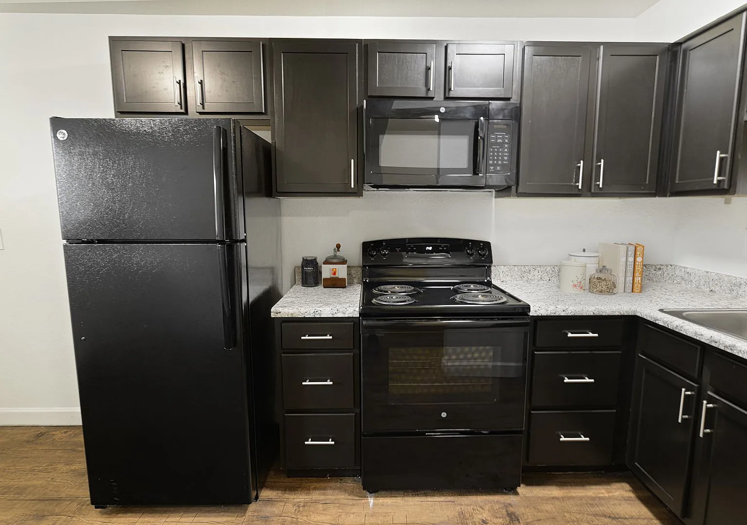 Metro Apartments at Wood River — Photo 3