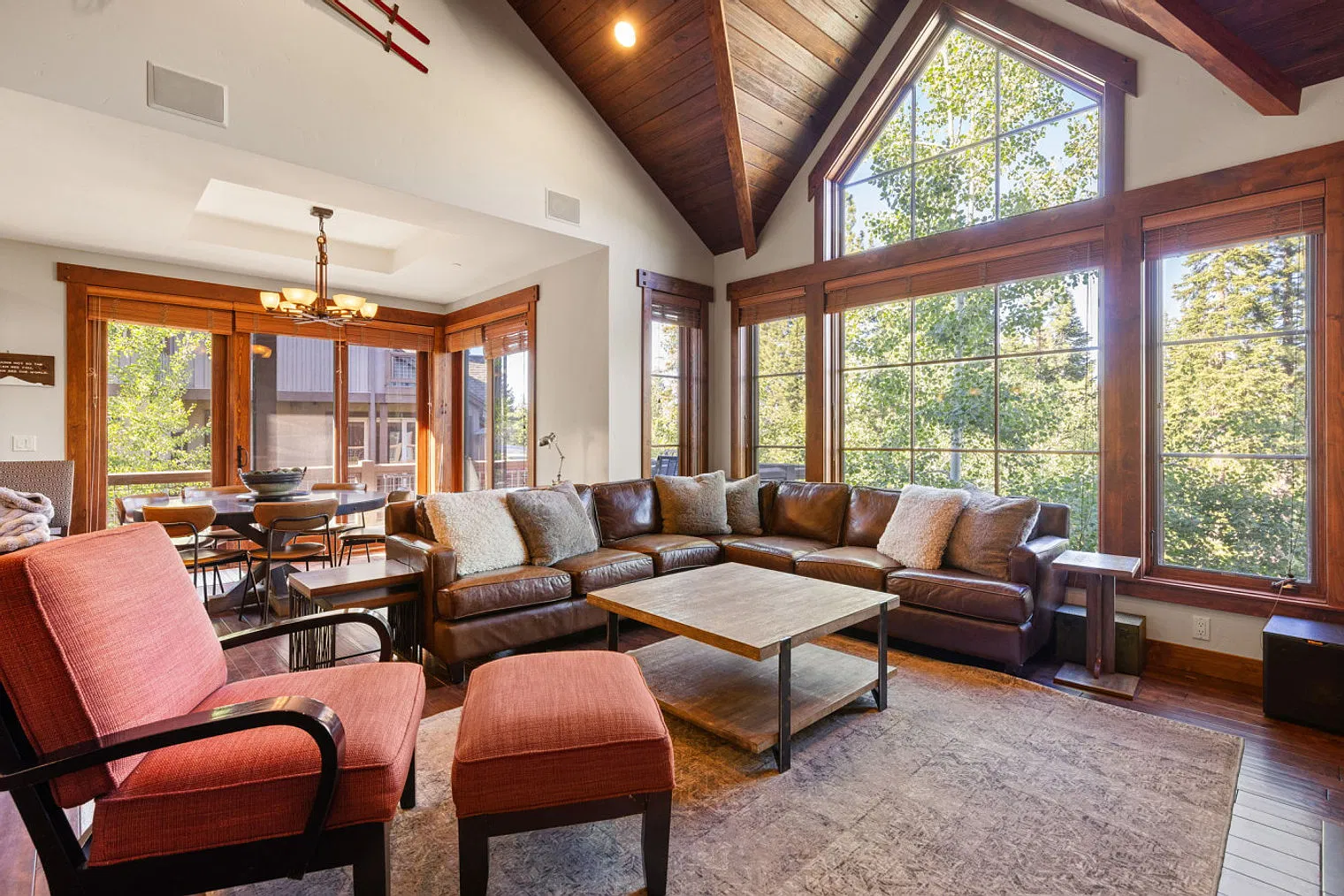 4 bed, 4.0 bath, $15,573 — Photo 4