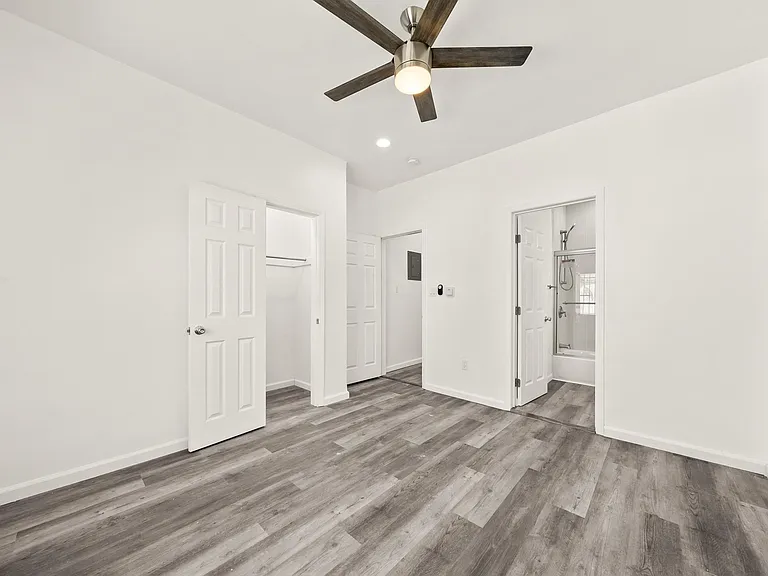 1609 E 14th St #1 — Photo 17