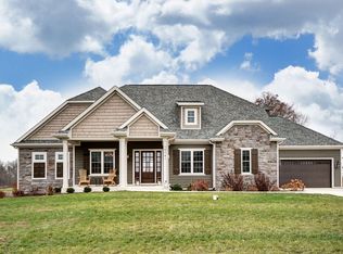 18781 Roselle Cv, Auburn, IN 46706