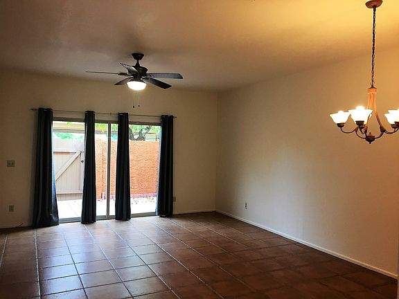 5 Living Room