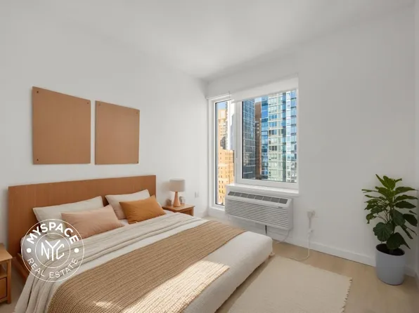 150 Lawrence Street image 3 of 32