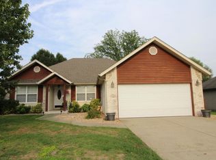3882 S Ridgeline Ave, Springfield, MO 65807