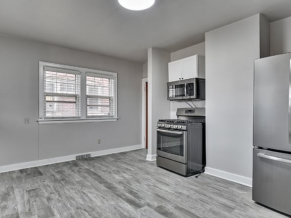4th image of 539 Park Ave #1