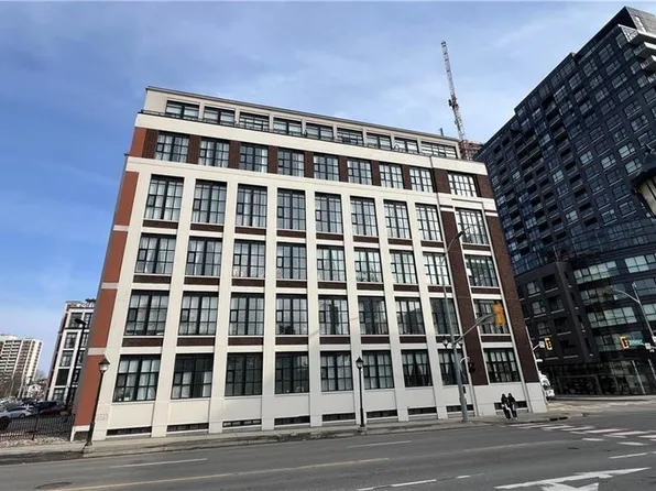 410 King St W #226, Kitchener, ON N2G 1C3