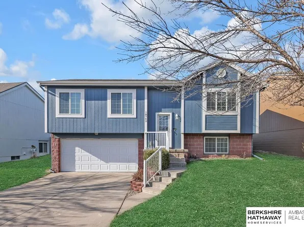 18742 V St, Omaha, NE 68135
