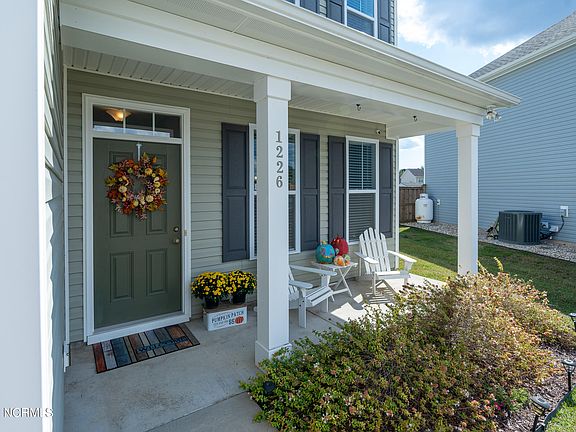 2nd image of 1226 Needleleaf Drive