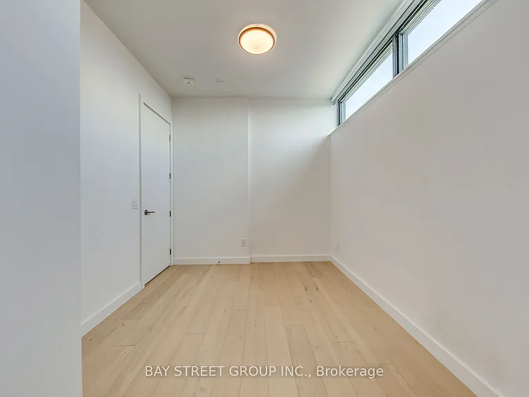 81 Wellesley St E #1907 — Photo 18