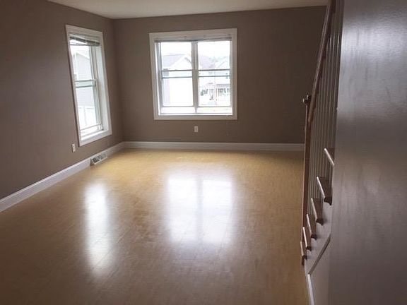 2nd image of 294 Saratoga Ave #294