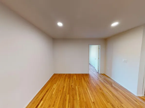 284 Mott Street image 1 of 14