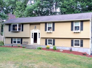 11 Cardinal Dr, Dudley, MA 01571