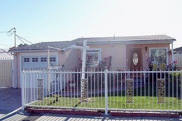 1st image of 26519 Underwood Ave