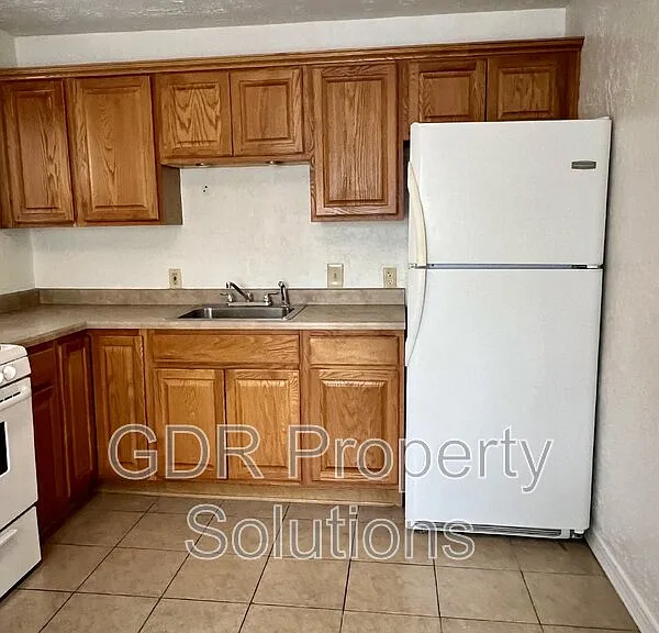 3529 Ross Ave SE — Photo 16