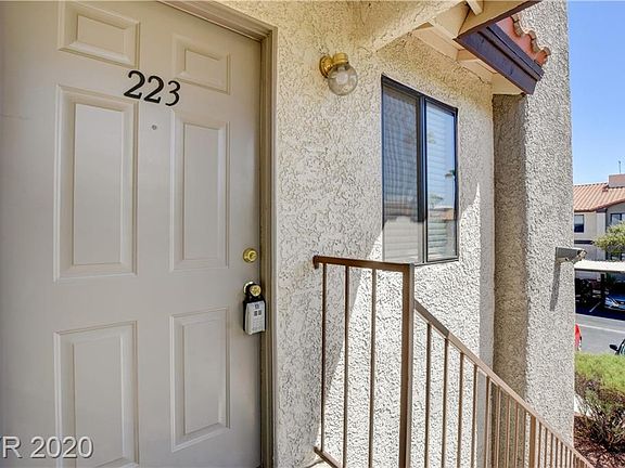 2nd image of 1575 W Warm Springs Rd Unit 223