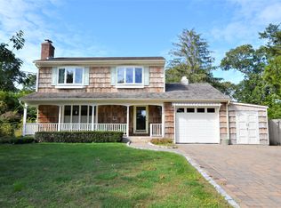 9 Heather Dr, Remsenburg, NY 11960