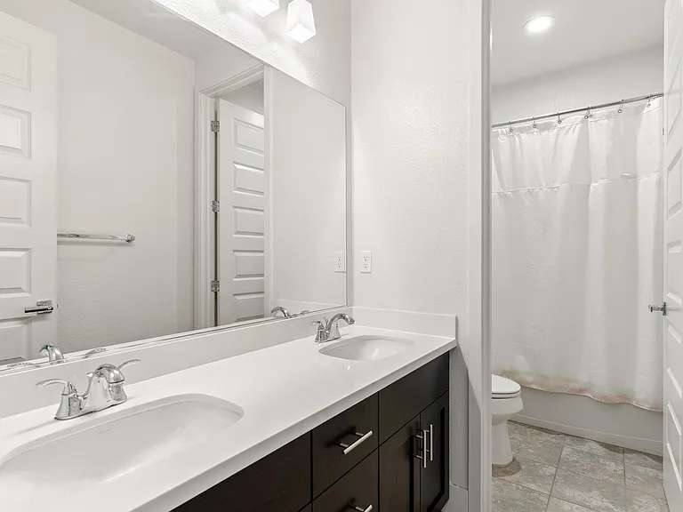 2730 Bette St — Photo 41