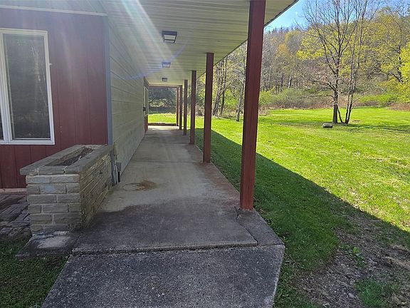 5th image of 129 Palmer Curtis Rd