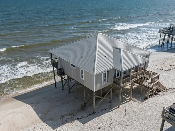 104 Vaca Ct, Dauphin Island, AL 36528