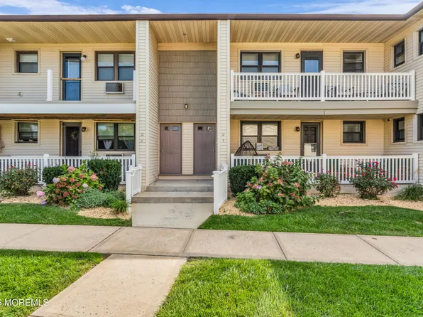 9 Wharfside Drive, Monmouth Beach, NJ 07750