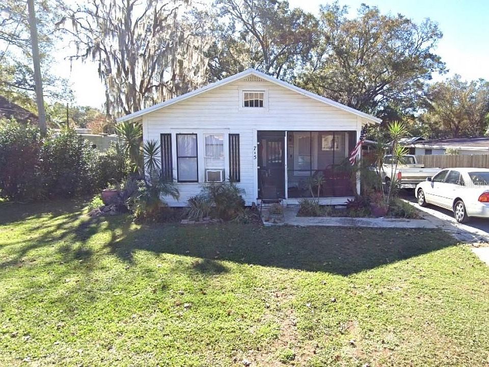 1st image of 705 W Saunders St