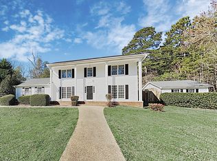 1020 Greenwood Acres Dr, Cumming, GA 30040