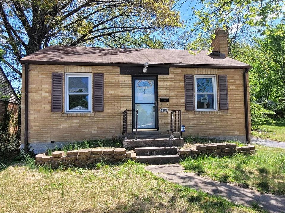 1st image of 208 Henquin Dr