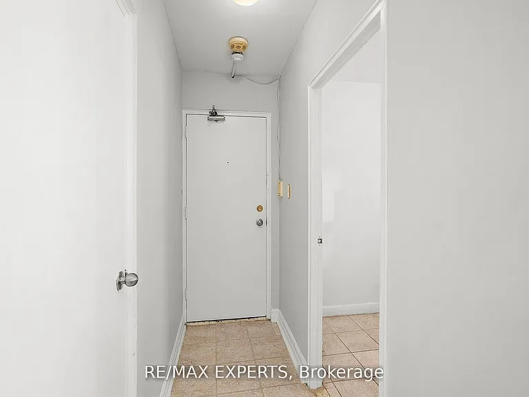 3261A Lakeshore Rd W #101 — Photo 8