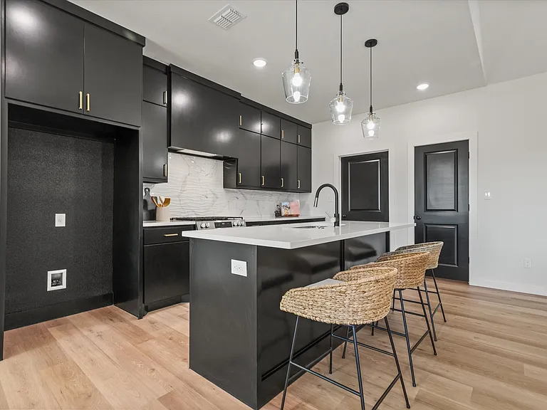 14408 Kenosha Dr — Photo 22