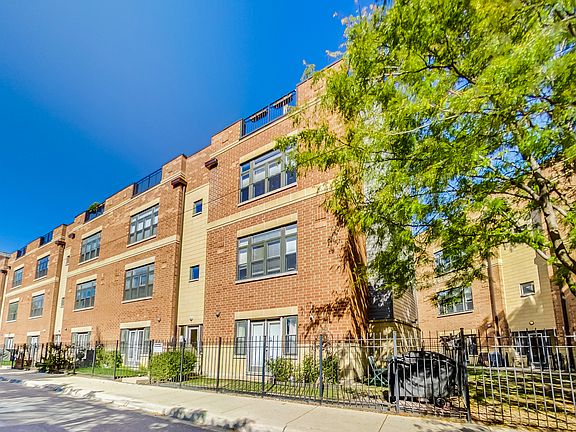2nd image of 2312 W Bloomingdale Ave APT D