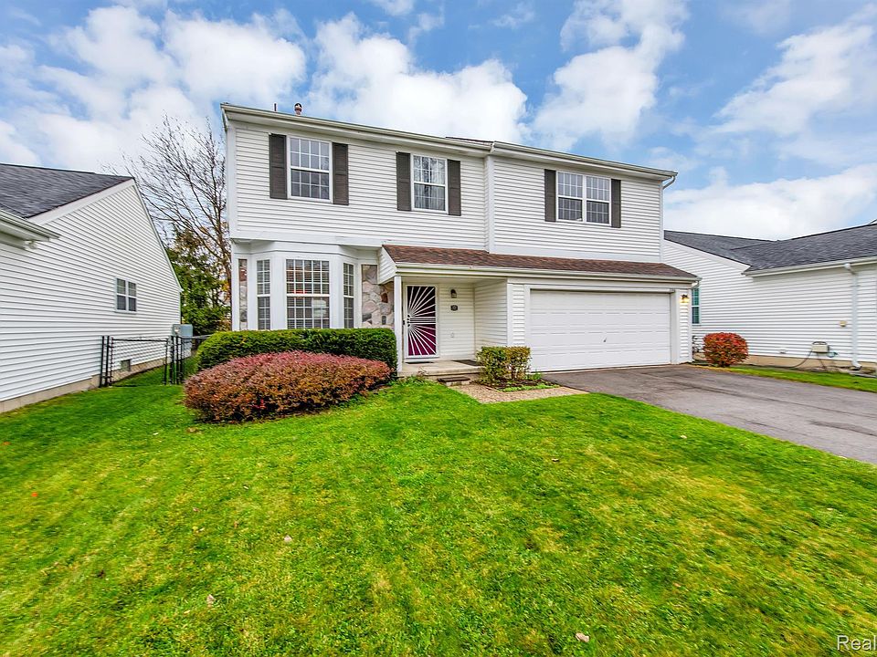 1st image of 2061 Buchanan Ct