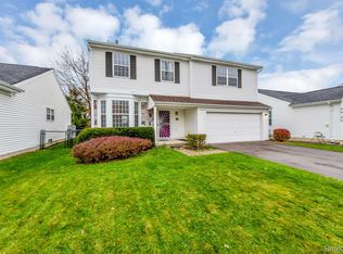 2061 Buchanan Ct, Westland, MI 48186